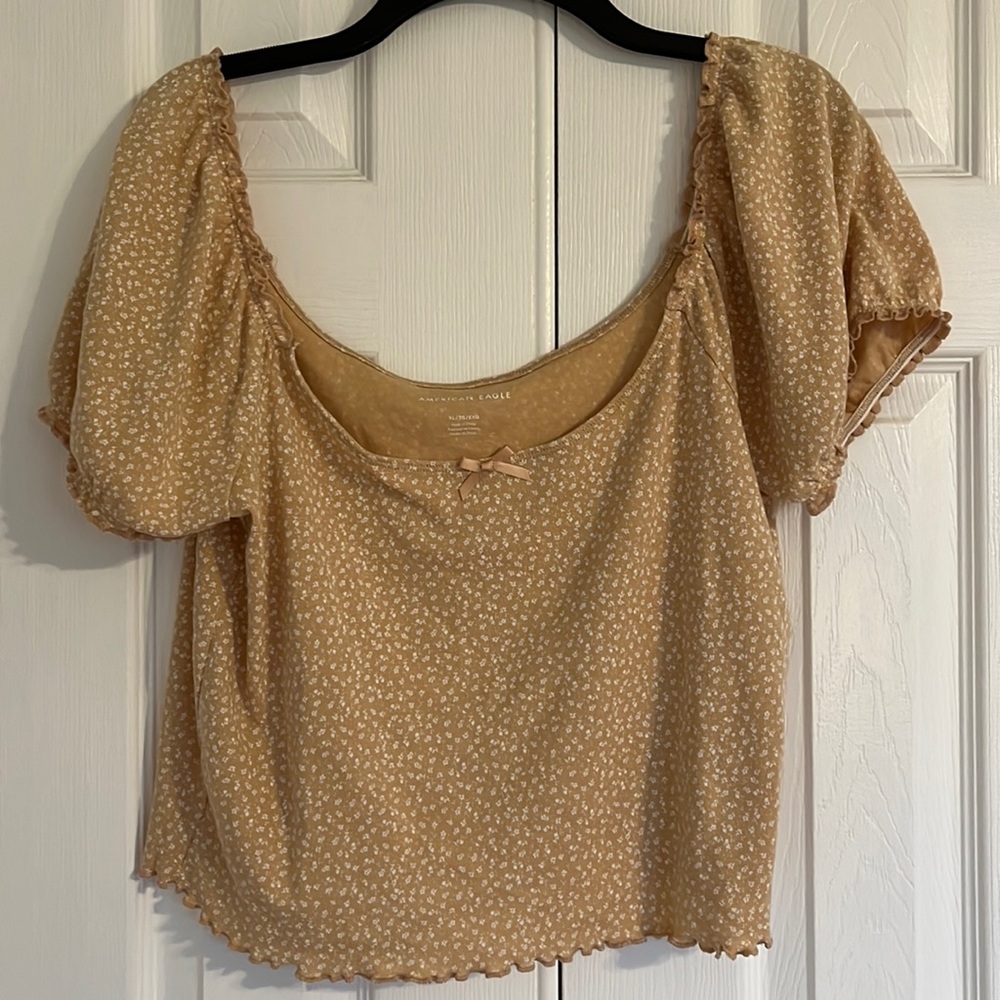 American Eagle Gold floral shirt size XL